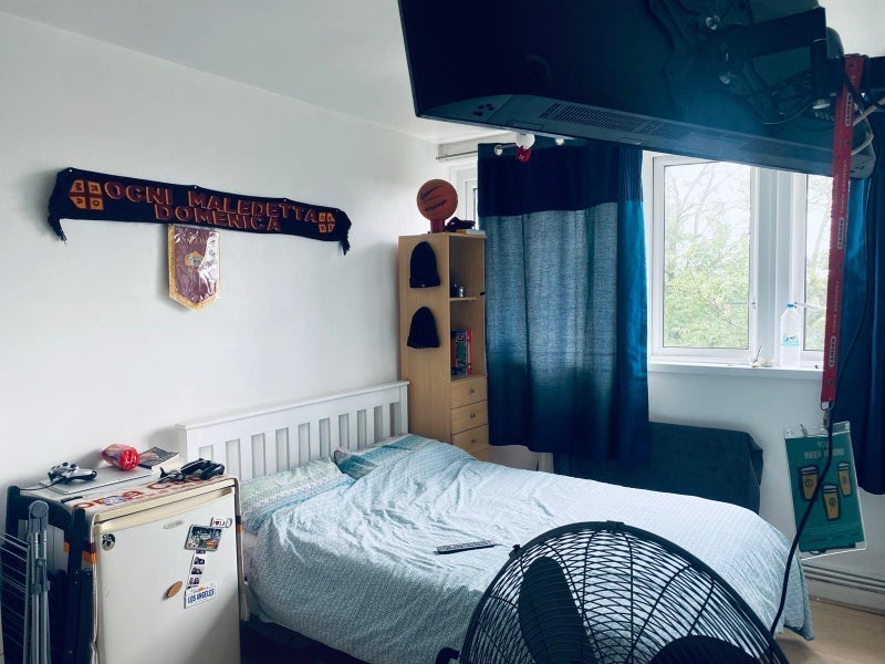 Room Fontley Way in Greater London