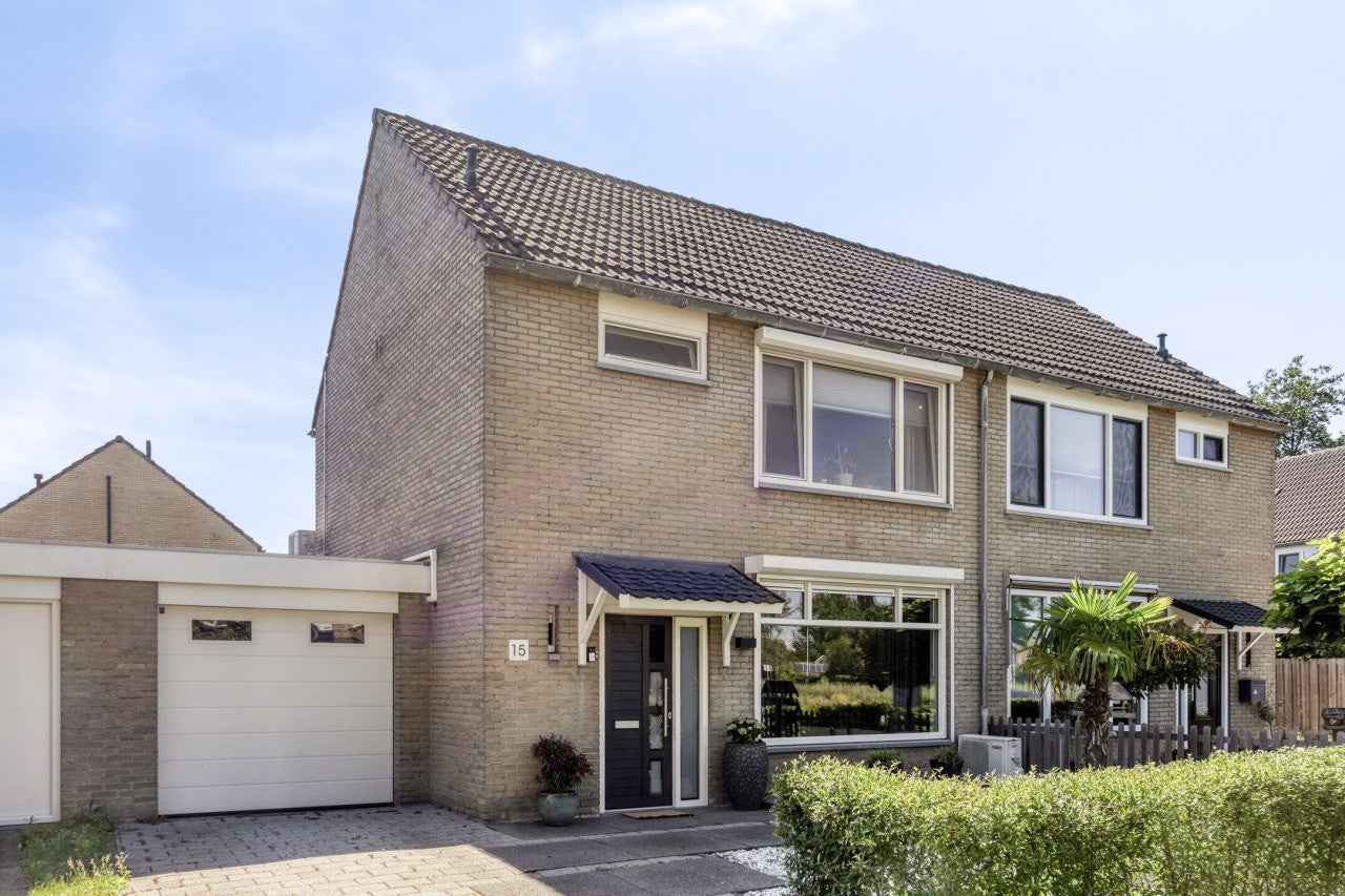 Huis de Vosplantsoen 15 in Hulst