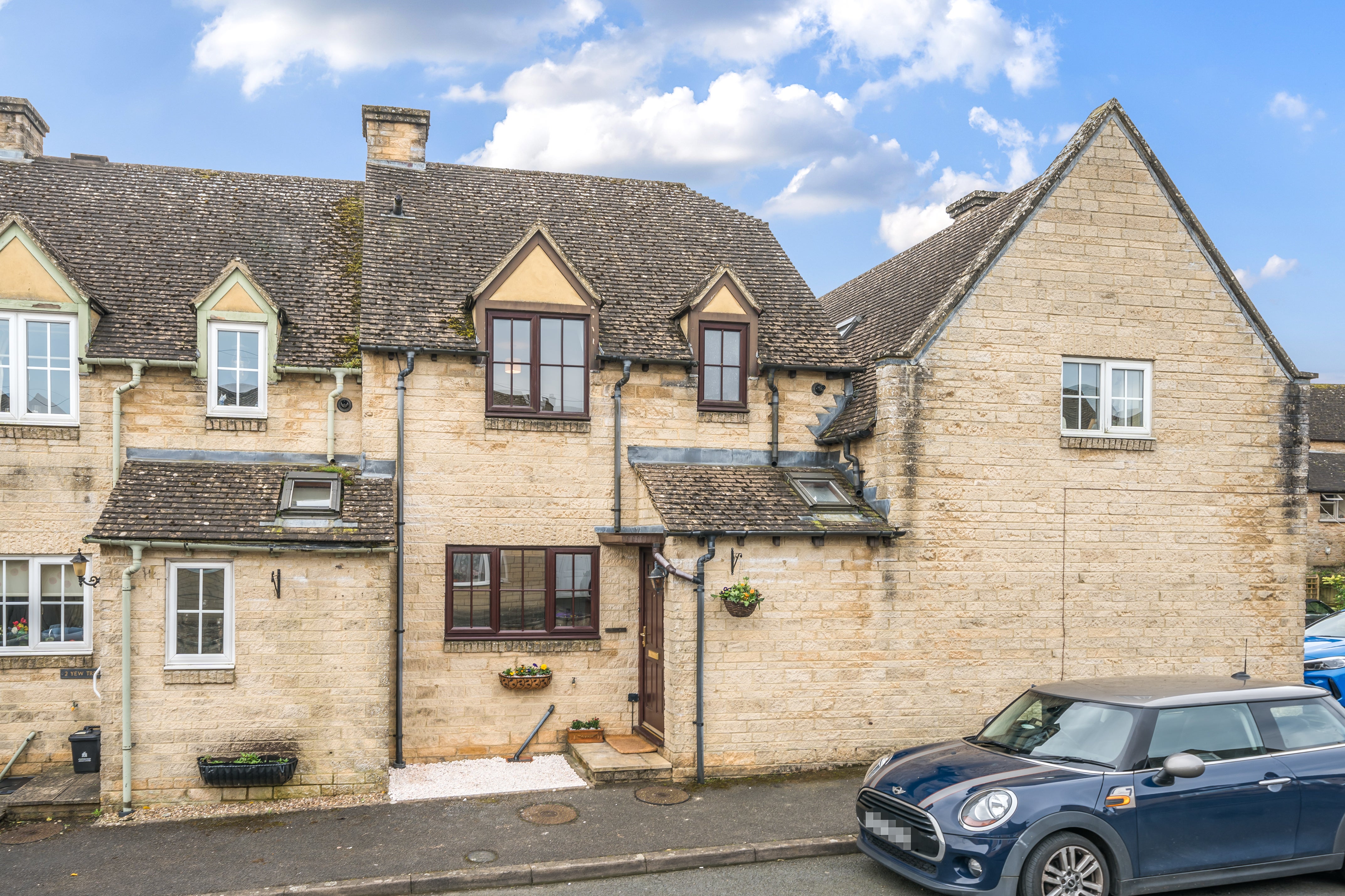House Mount Pleasant Close in Cotswold District