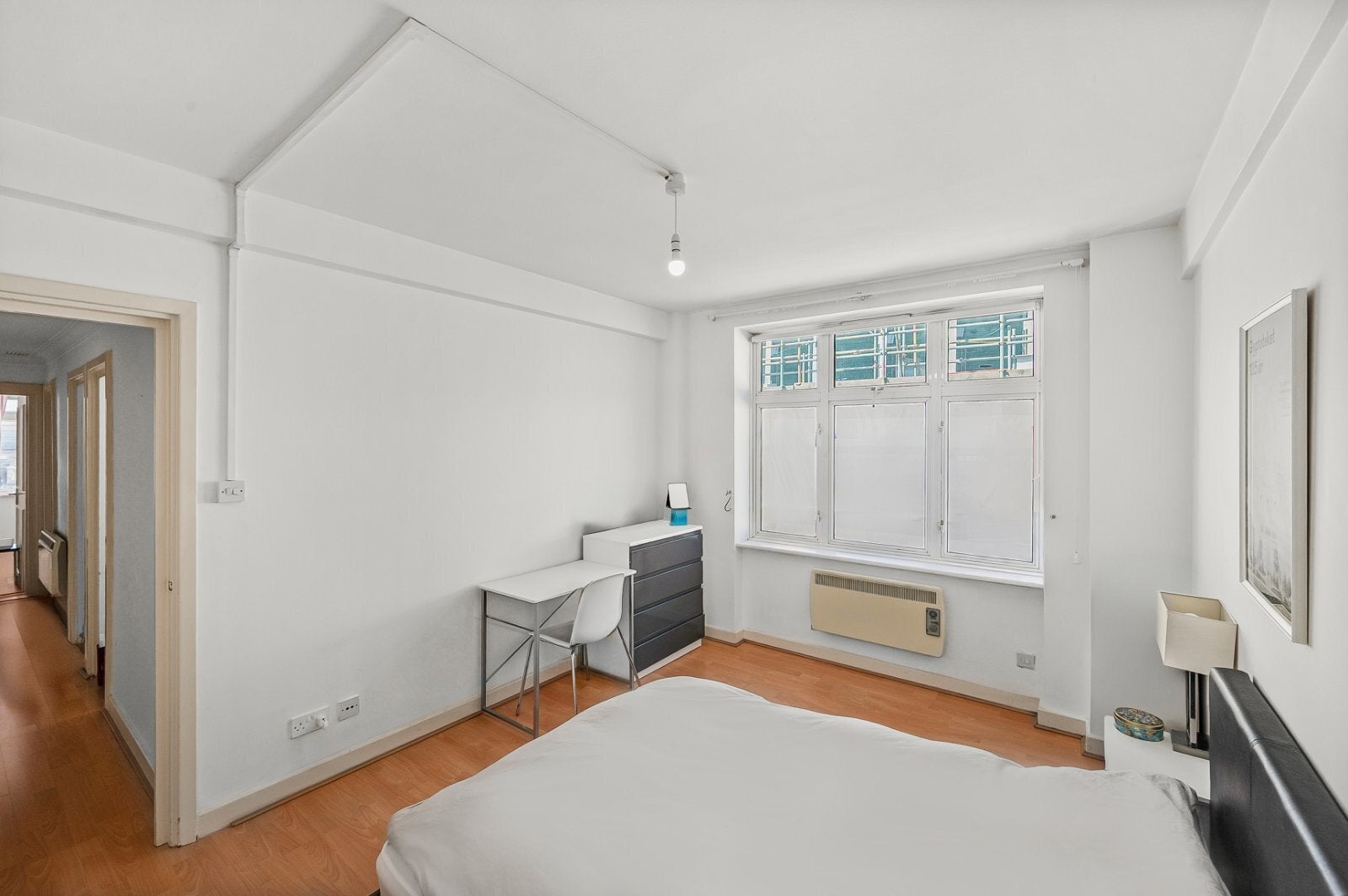 Flat Victoria Embankment in City of London