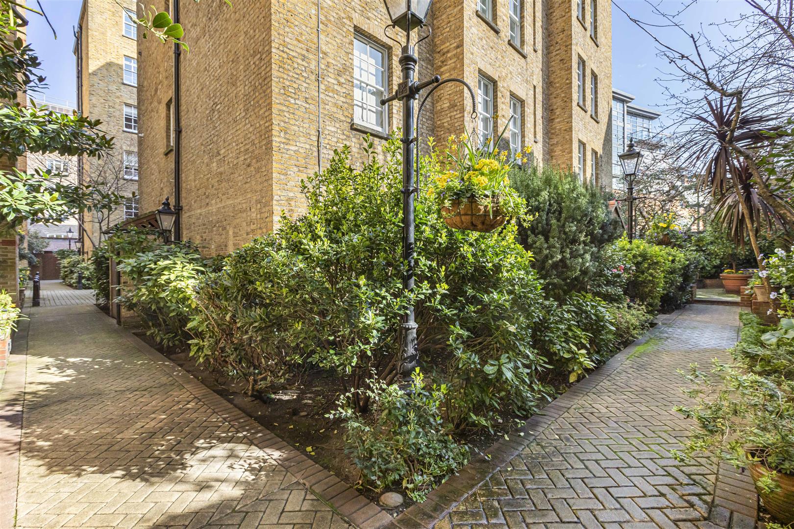 Flat Regency Street in City of Westminster