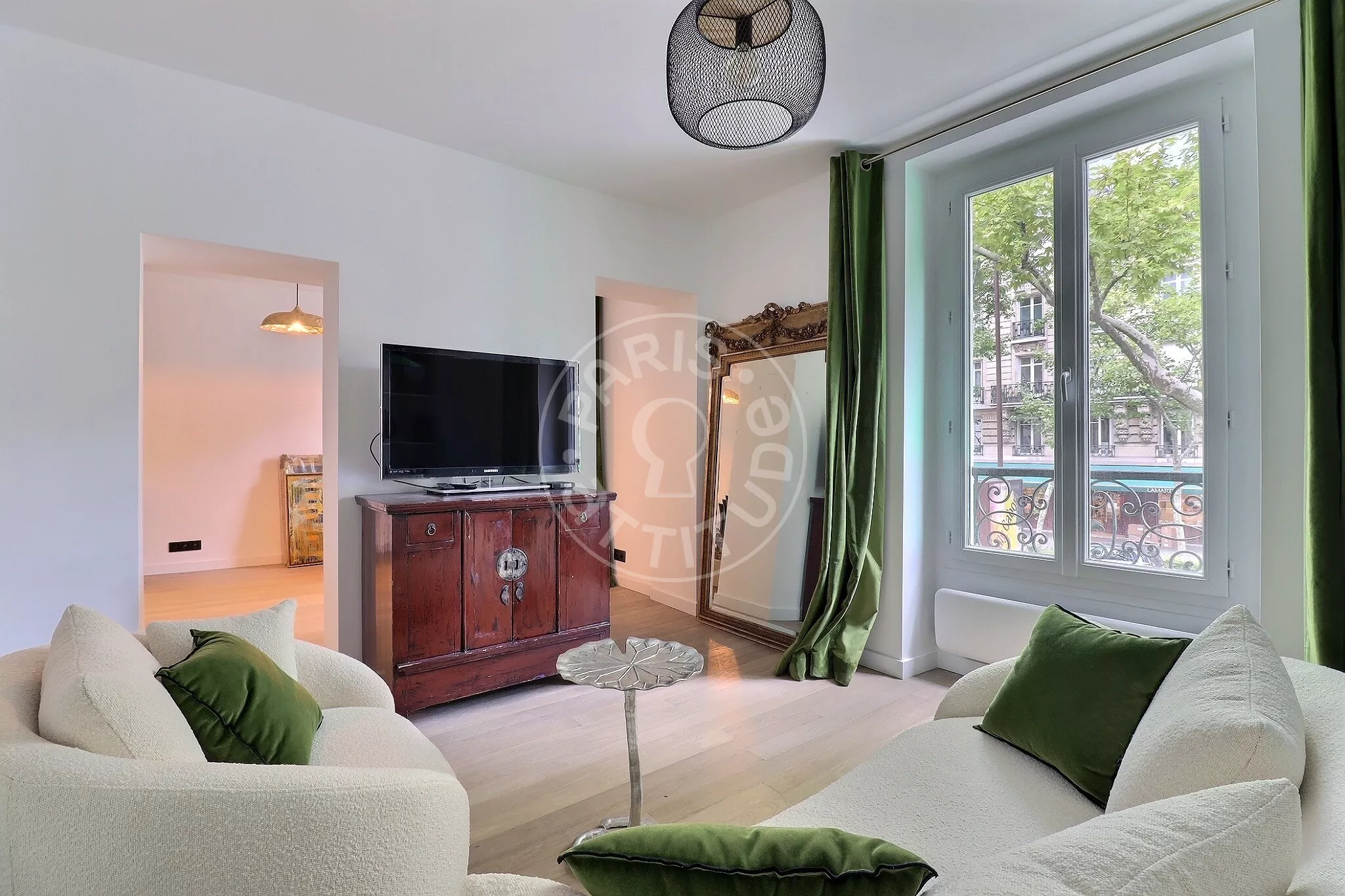Flat Avenue Achille Peretti in Neuilly-sur-Seine