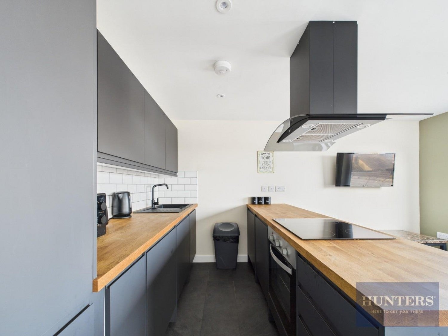 Flat Llanthony Road in Gloucester