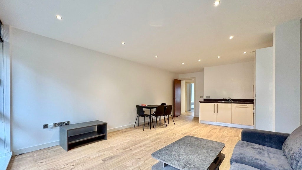 Flat Gotts Road in Leeds