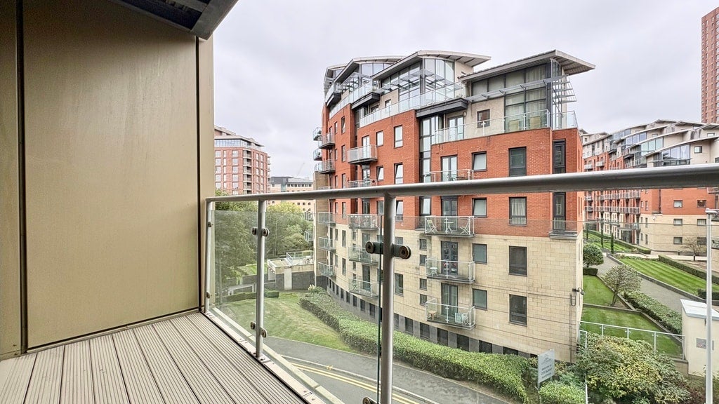 Flat Gotts Road in Leeds