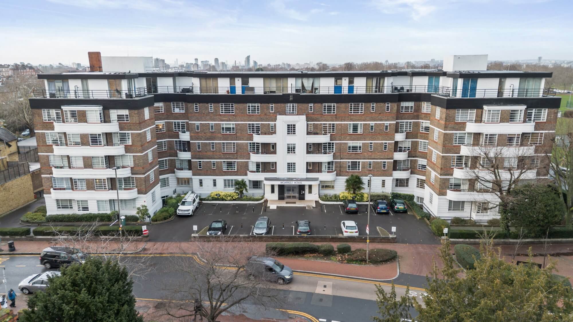 Flat Longley Road in Greater London