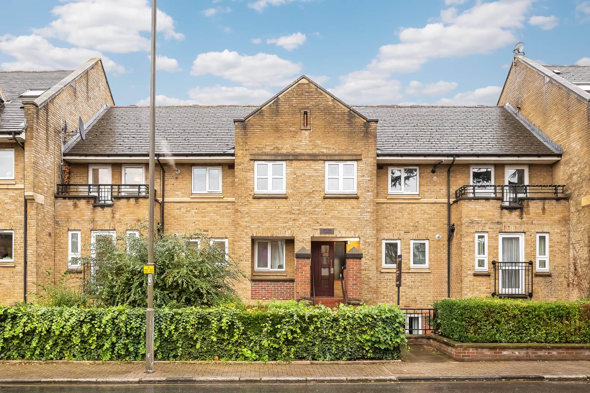 Flat Longley Road in Greater London