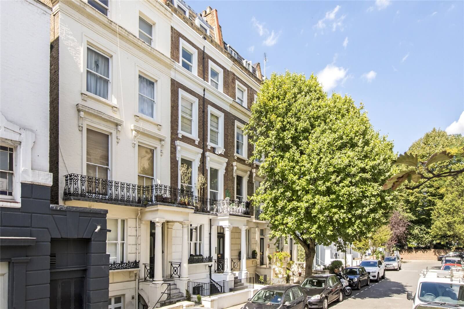 Flat Cromwell Crescent in Greater London