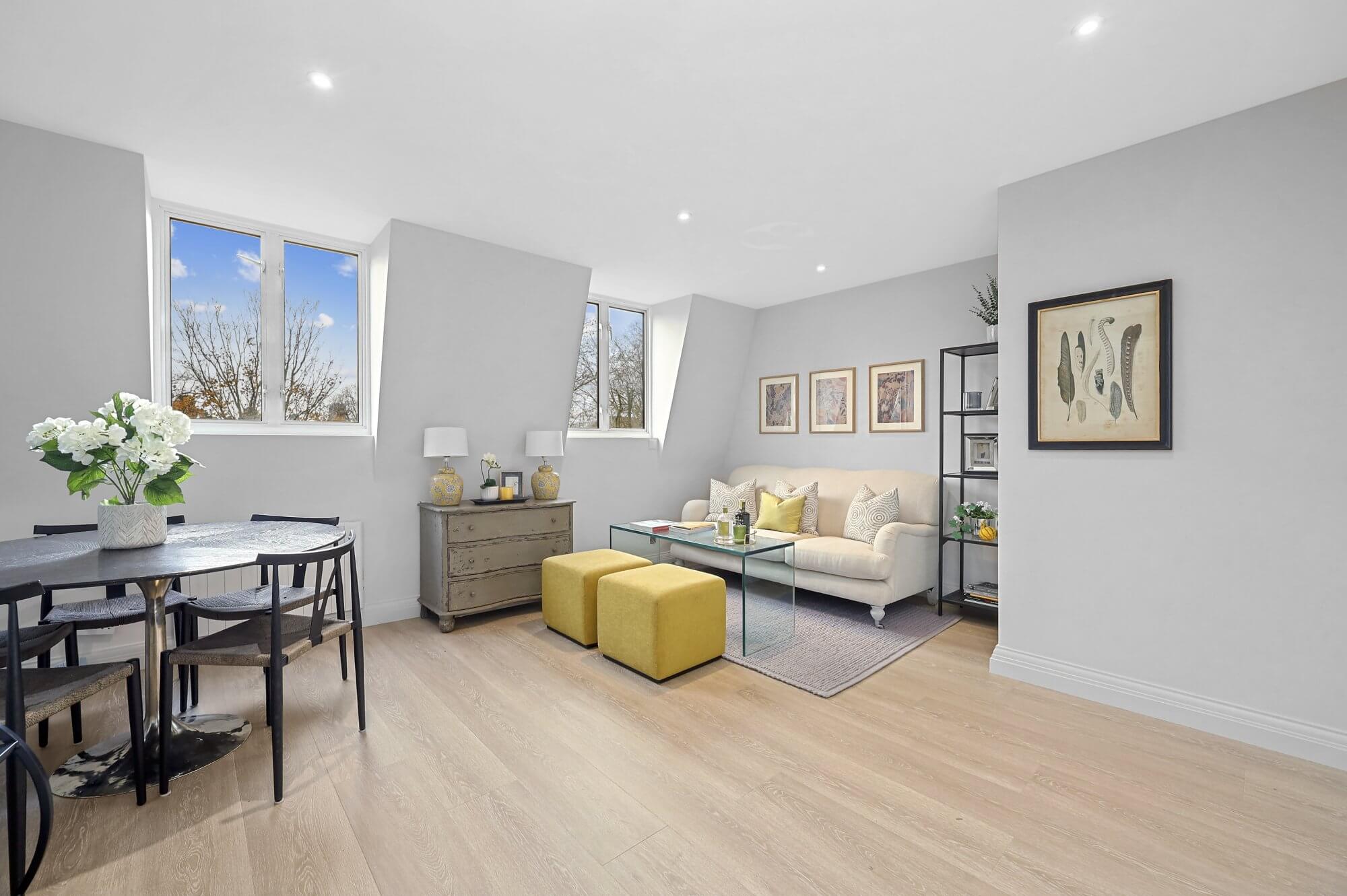 Flat Longley Road in Greater London