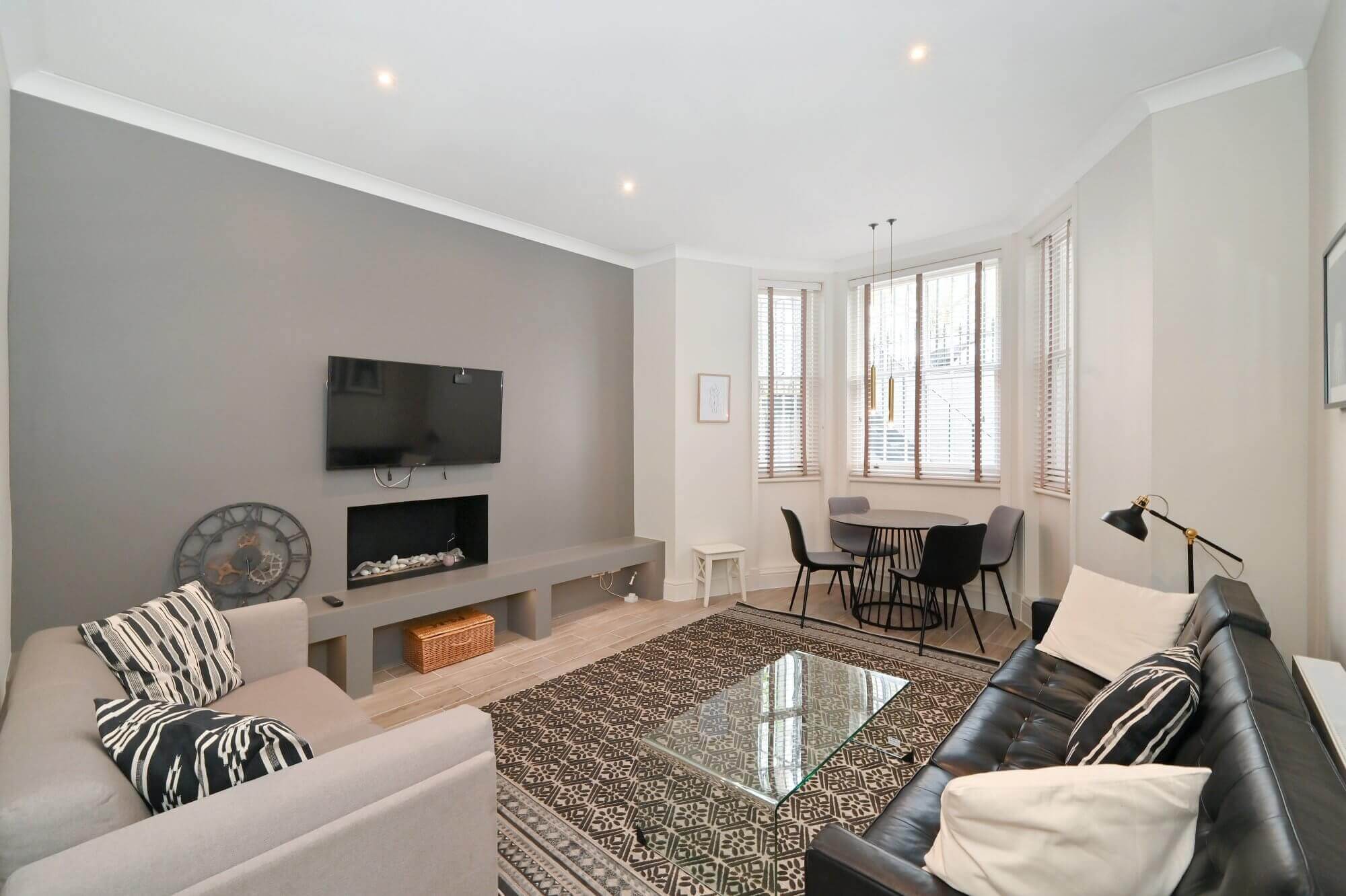 Flat Redcliffe Square in Greater London
