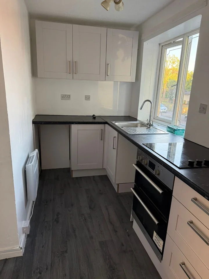 Flat Hopwas Grove in Metropolitan Borough of Solihull