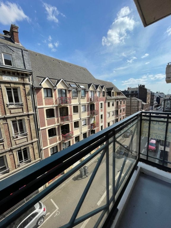 Flat Rue Victor Hugo in Rouen