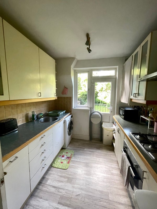 Room Nether Street in Greater London