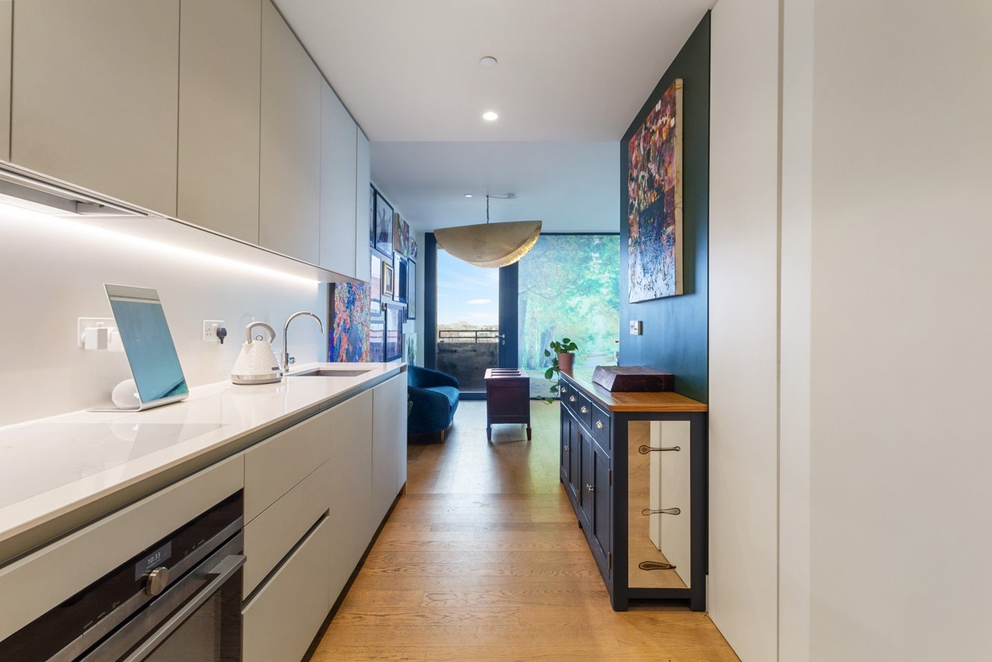 Flat Colville Street in Greater London