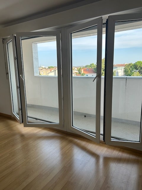 Flat Rue des Treilles in Libourne