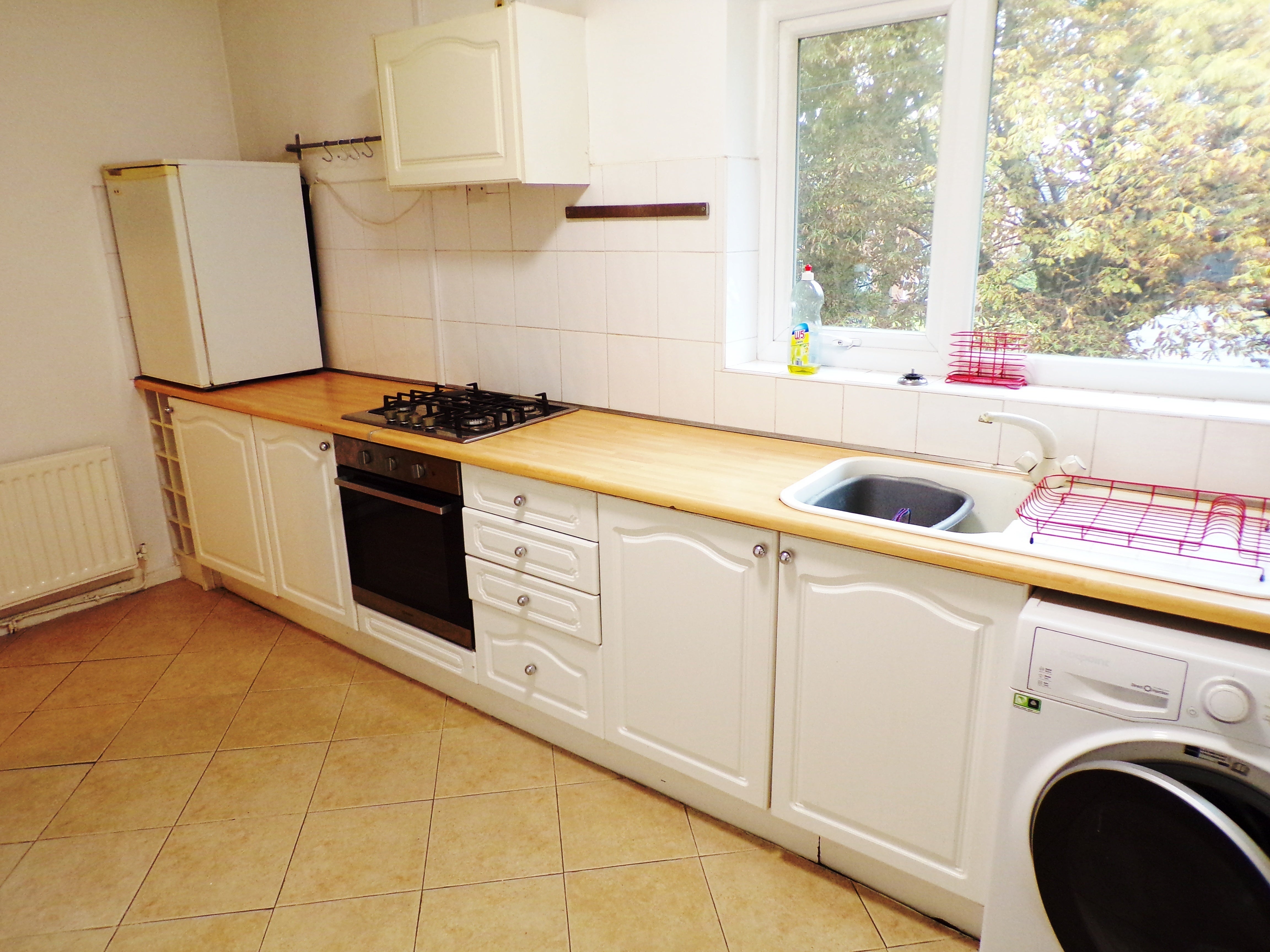 Flat Conifer Court in Birmingham