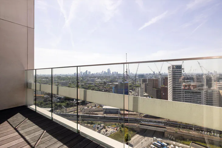 Flat York Way in Greater London