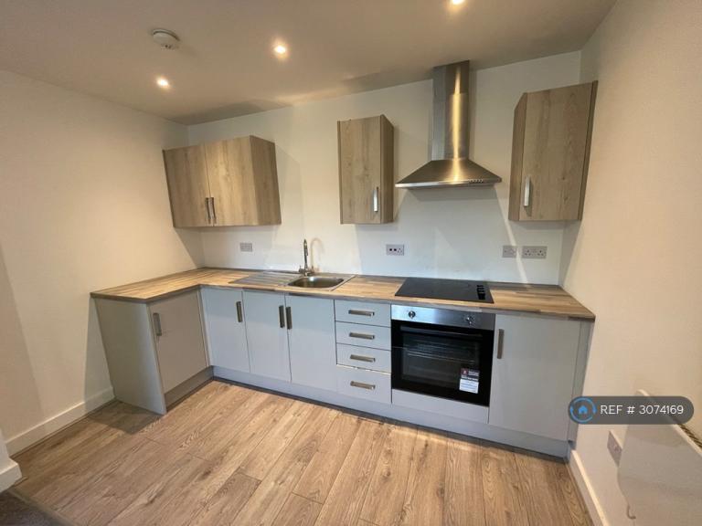 Flat Stamford Street in Tameside