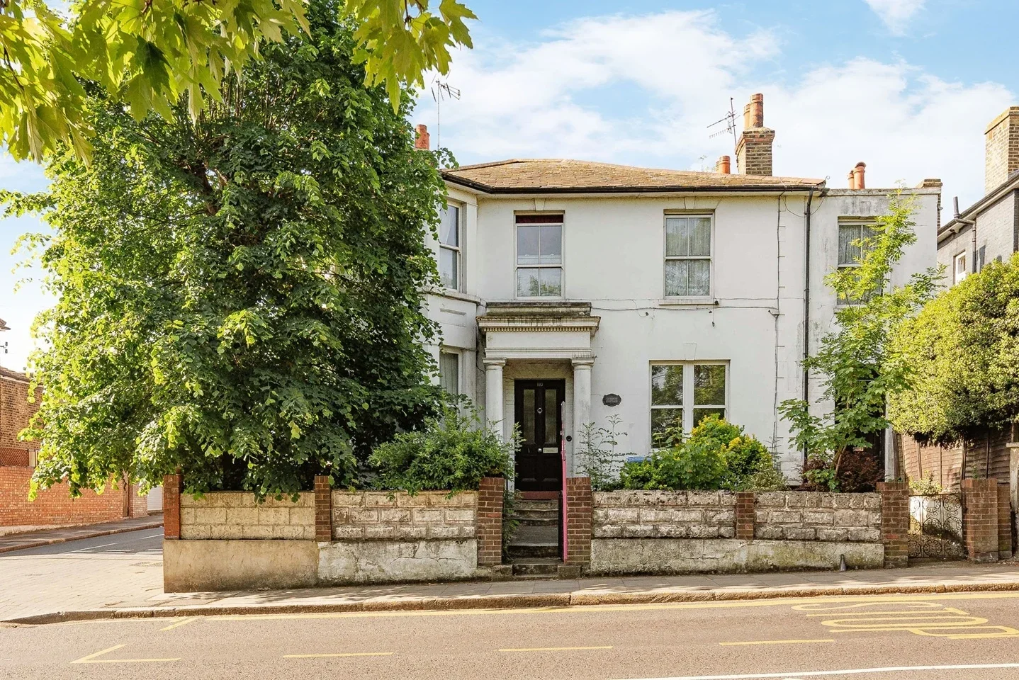 Flat Plumstead Common Road in Greater London