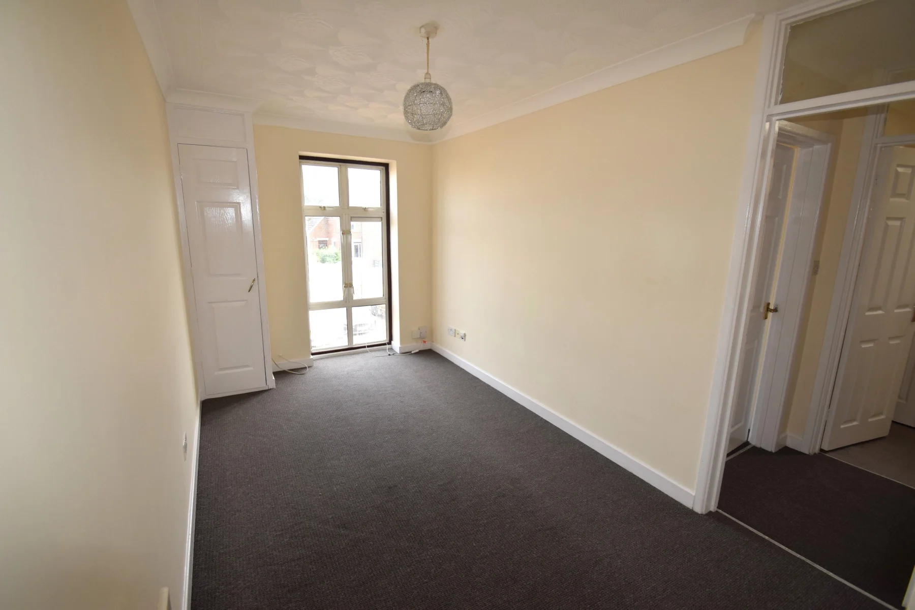 Flat Shakespeare Road in Gillingham