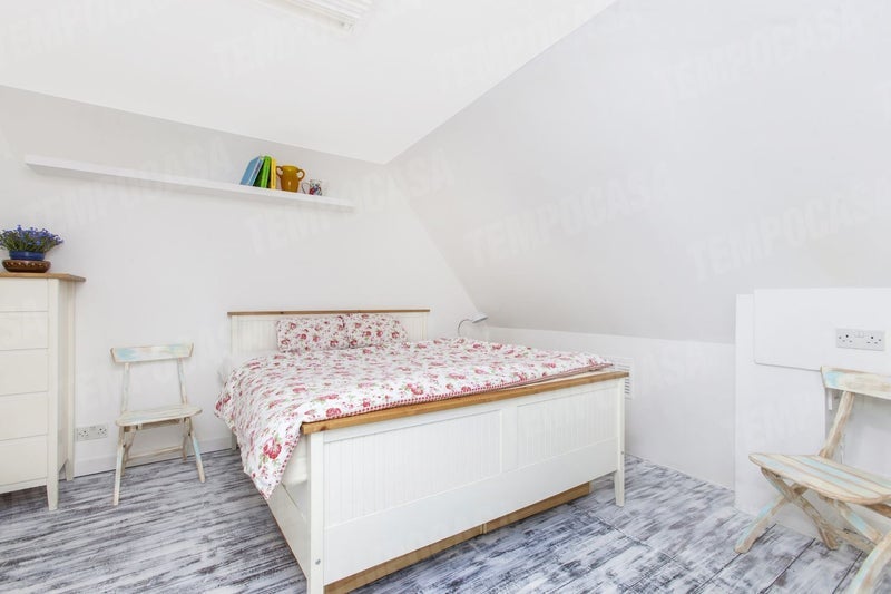 Room Royal Crescent Mews in Greater London