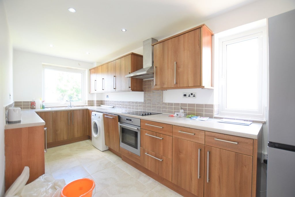Flat Barton Meadows in Greater London