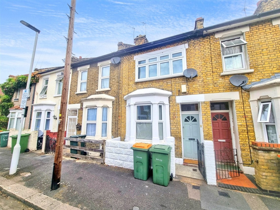 House White Road in Greater London
