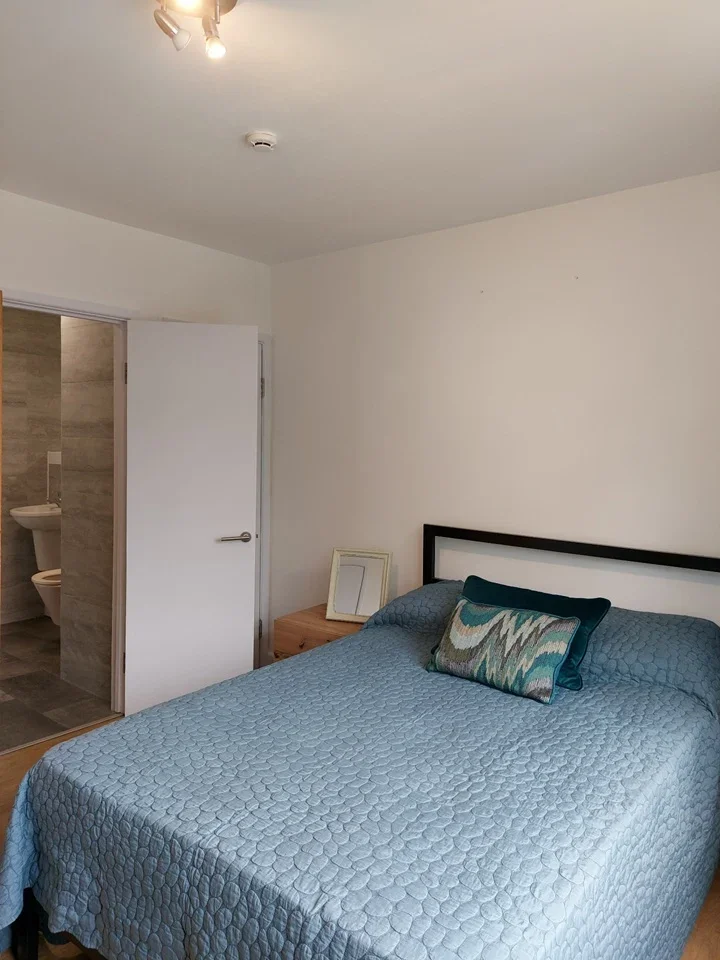 Room Dashwood Avenue in High Wycombe