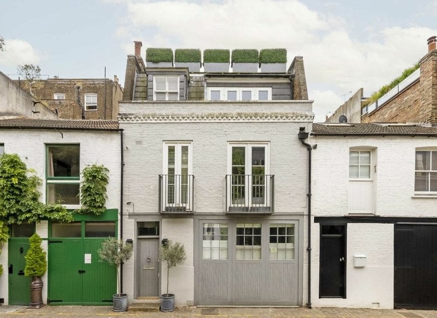 Flat St Luke's Mews in Greater London