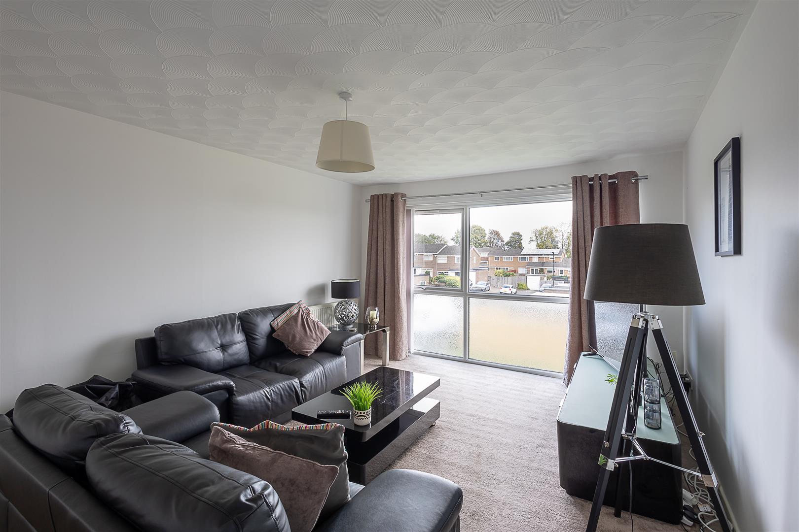 Flat Knightside Gardens in Gateshead