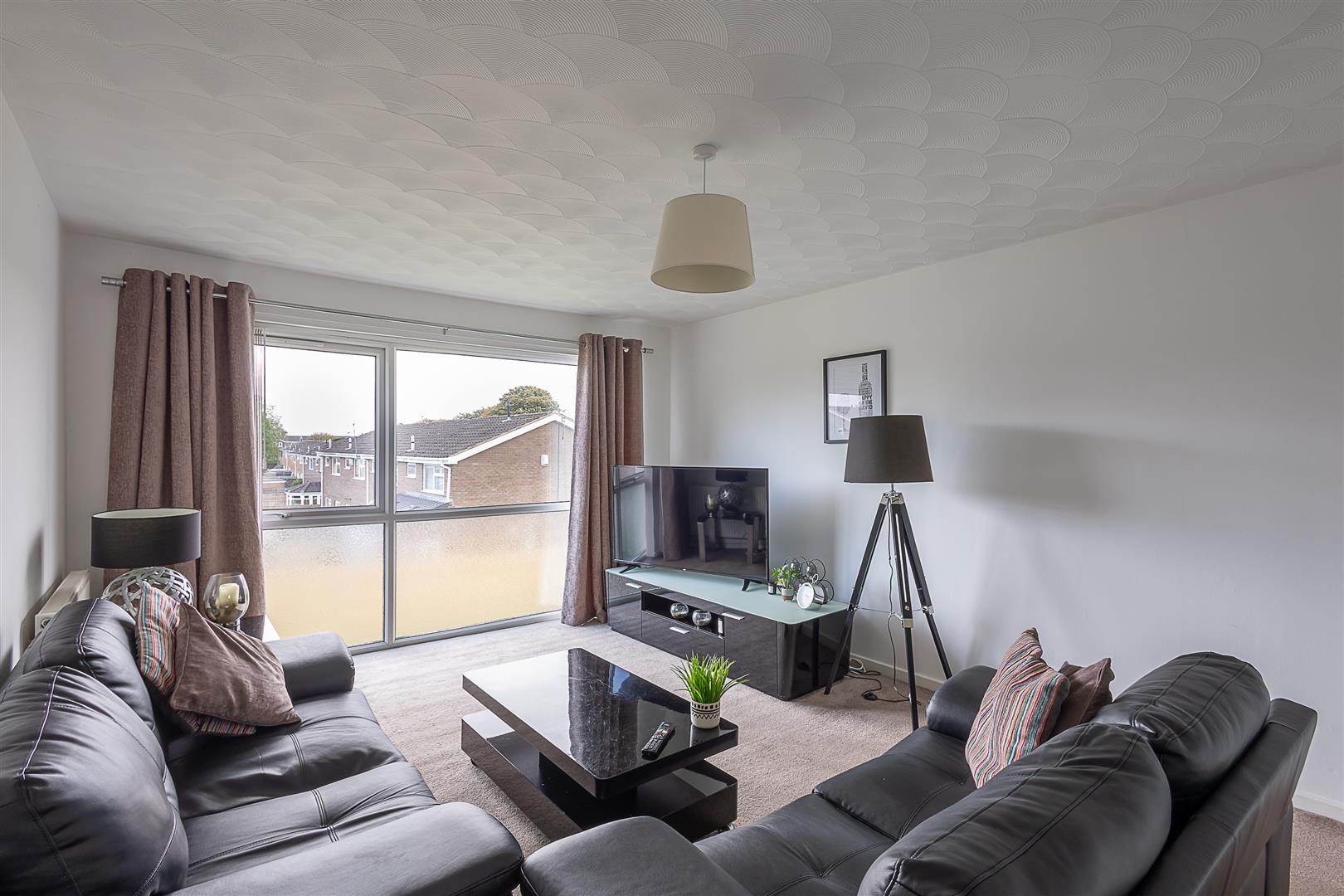 Flat Knightside Gardens in Gateshead
