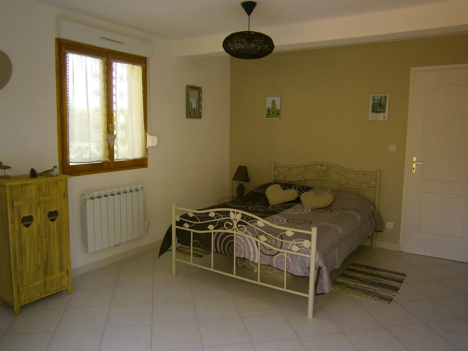 Chambre Rue des Écoles à Pendé