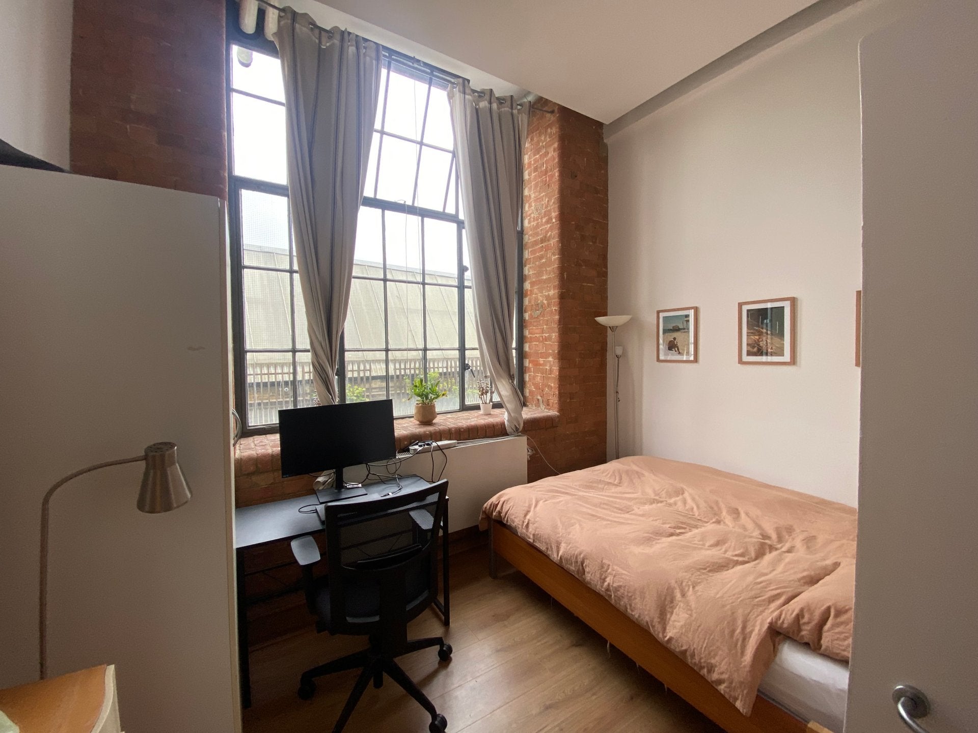 Flat Pentonville Road in Greater London