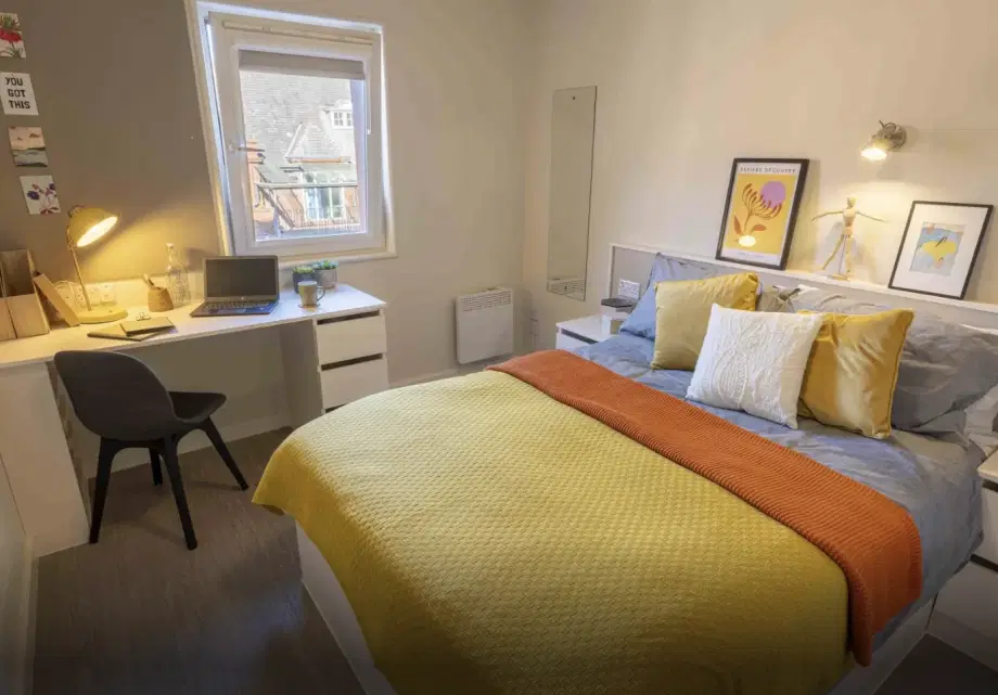 Flat Hathersage Road in Manchester