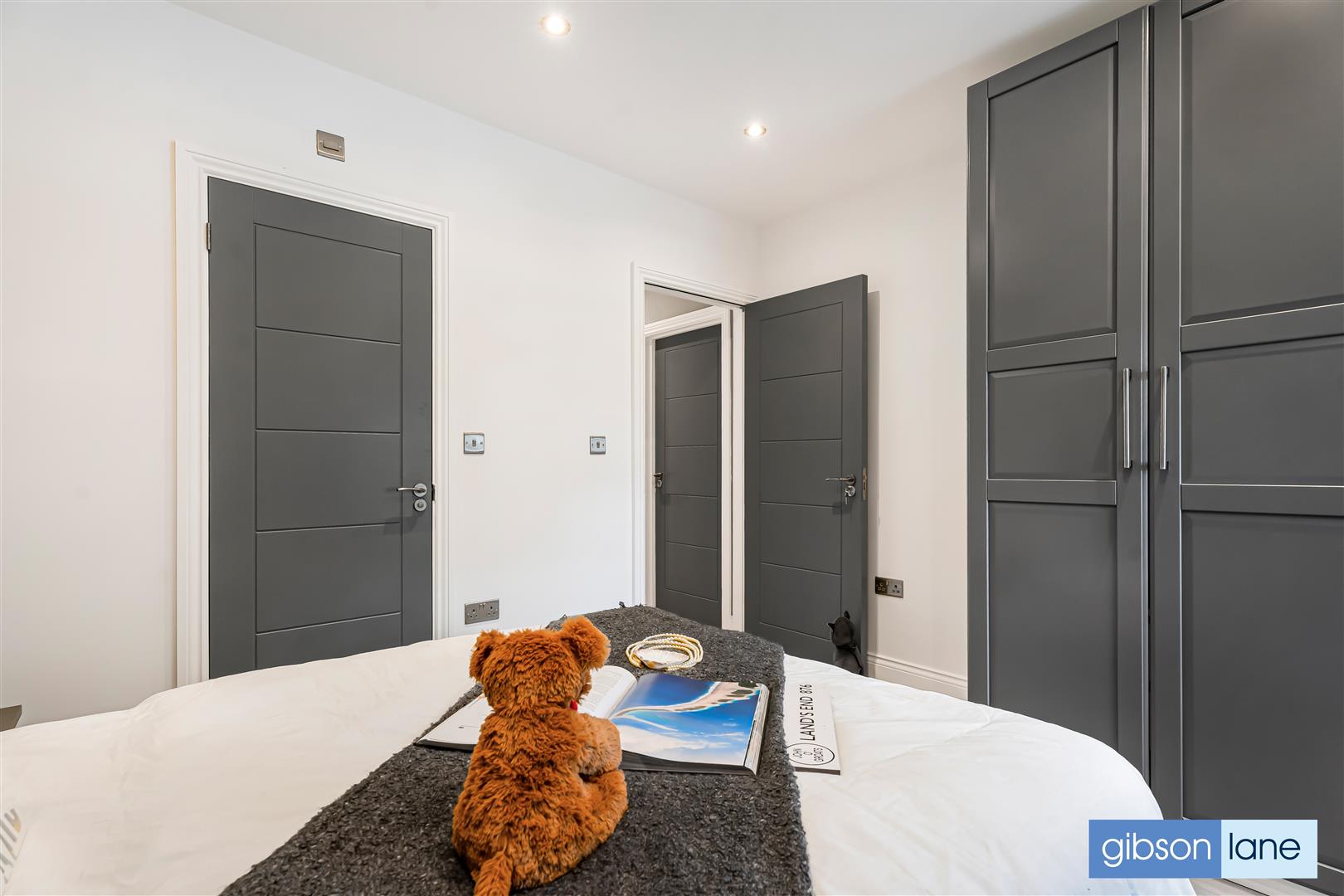 Room Surbiton Road in Greater London