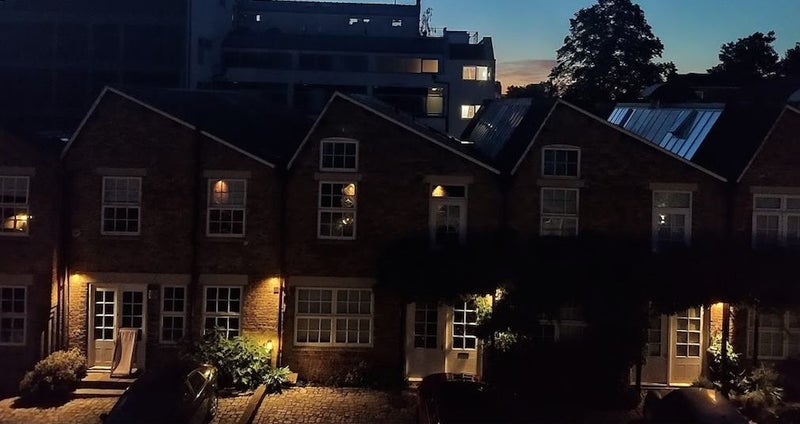 Flat Welmar Mews in Greater London