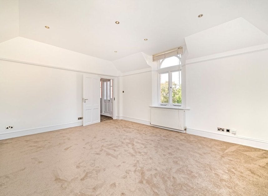 Flat Mornington Avenue in Greater London