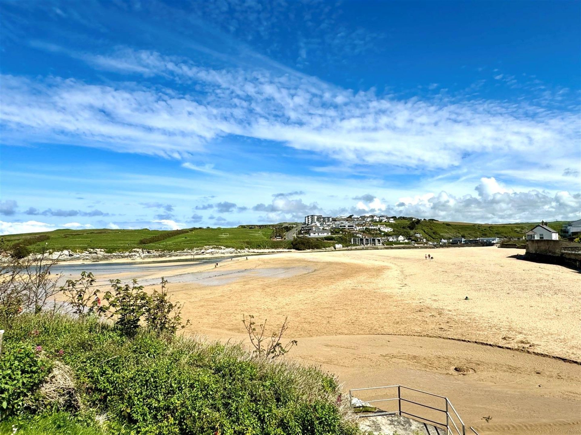 Flat Porth Beach Road in Newquay