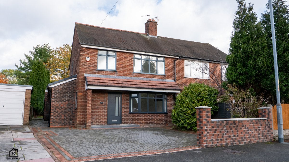 House Cranleigh Drive in Manchester