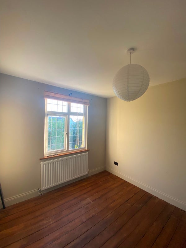 Room Bishop Road in Chelmsford