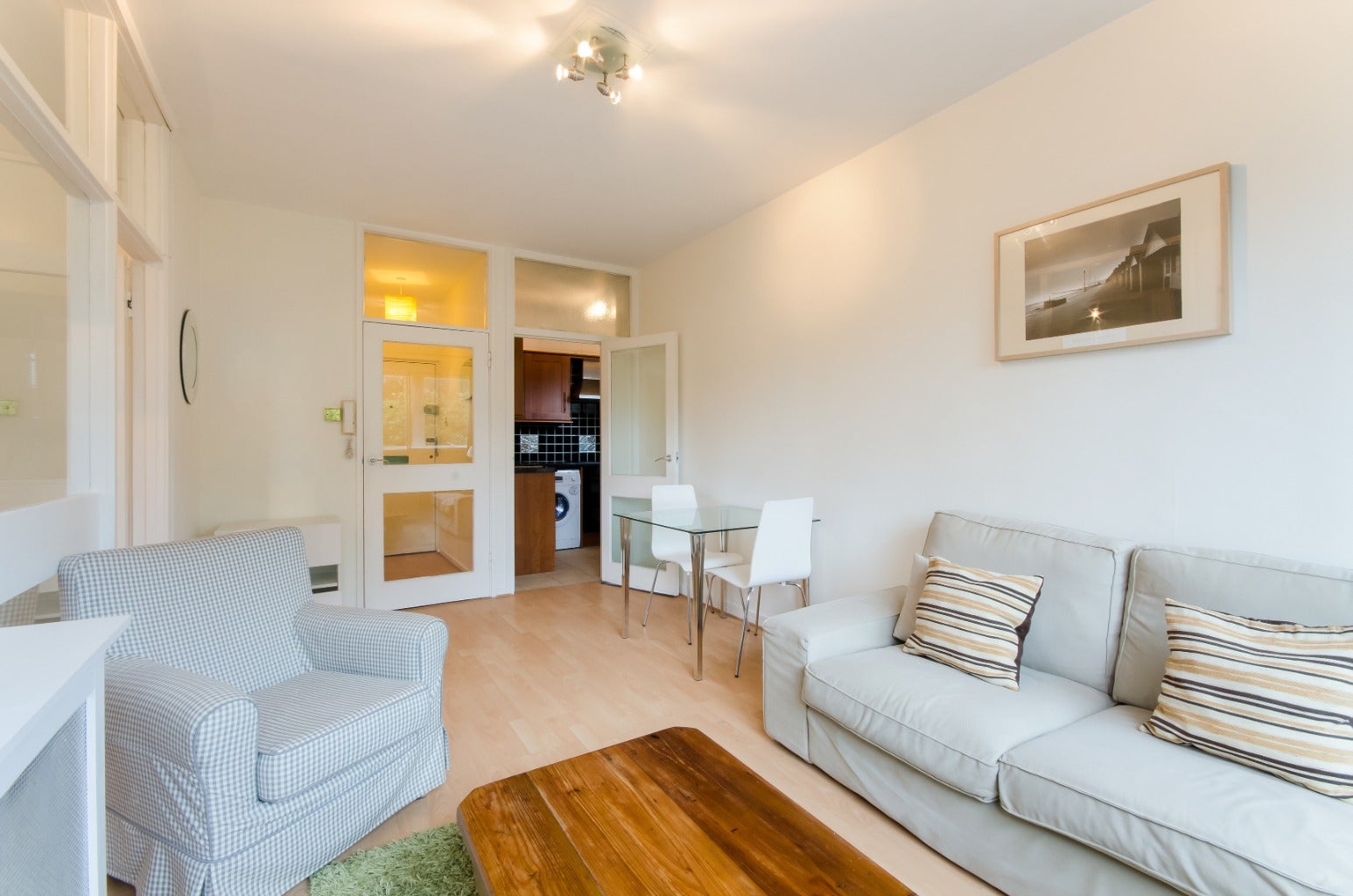 Flat Wakefield Mews in Greater London