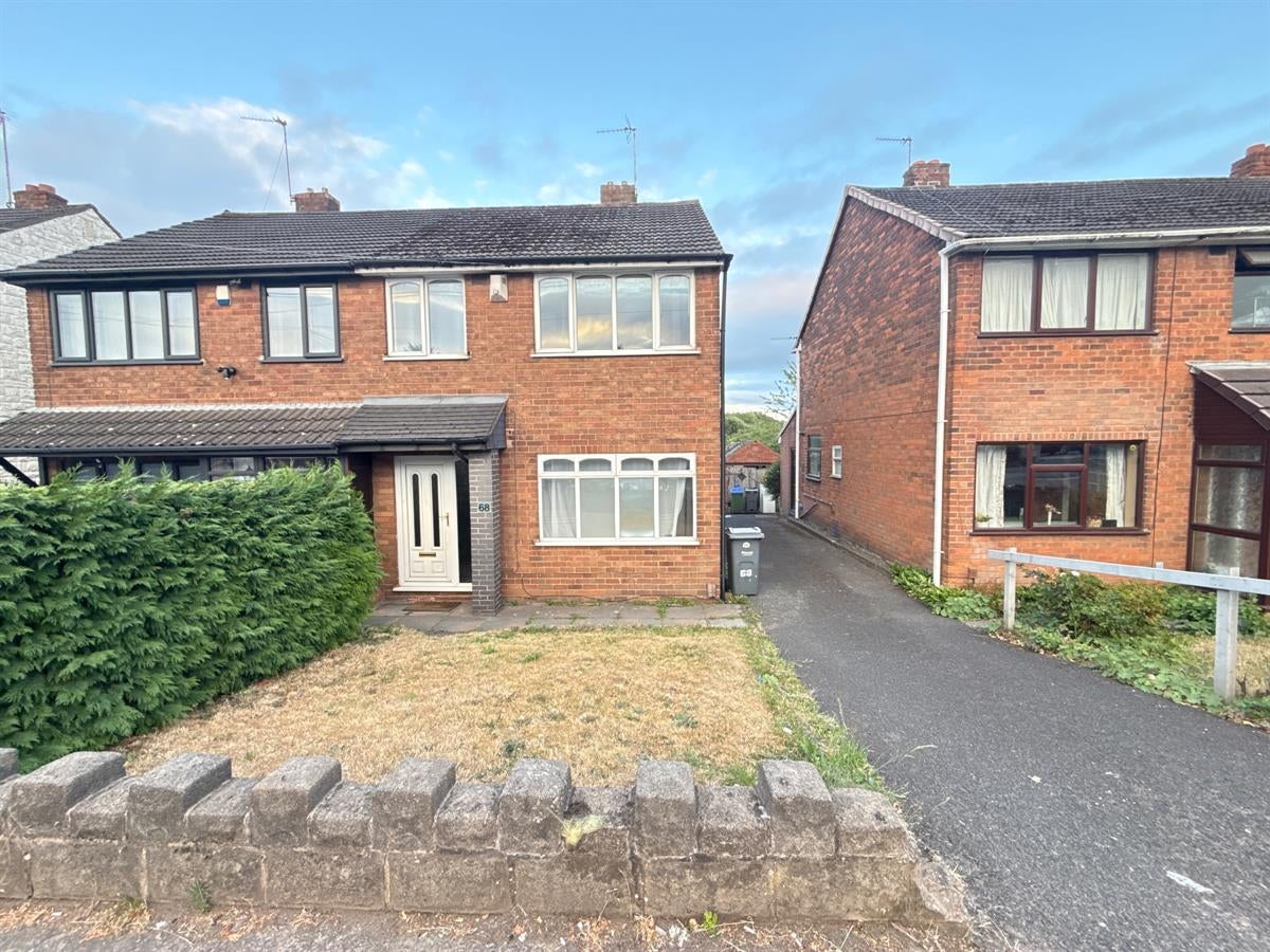 House Newbury Lane in Sandwell