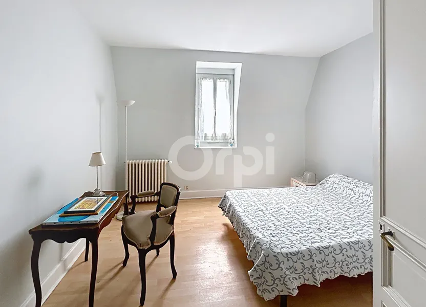 Appartement Rue Pierre et Marie Curie à Terrasson-Lavilledieu