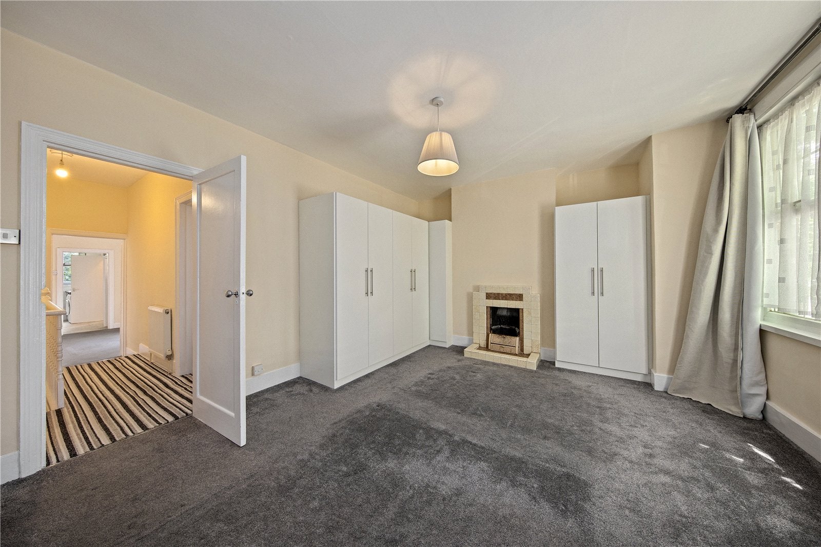 House Darell Road in Greater London
