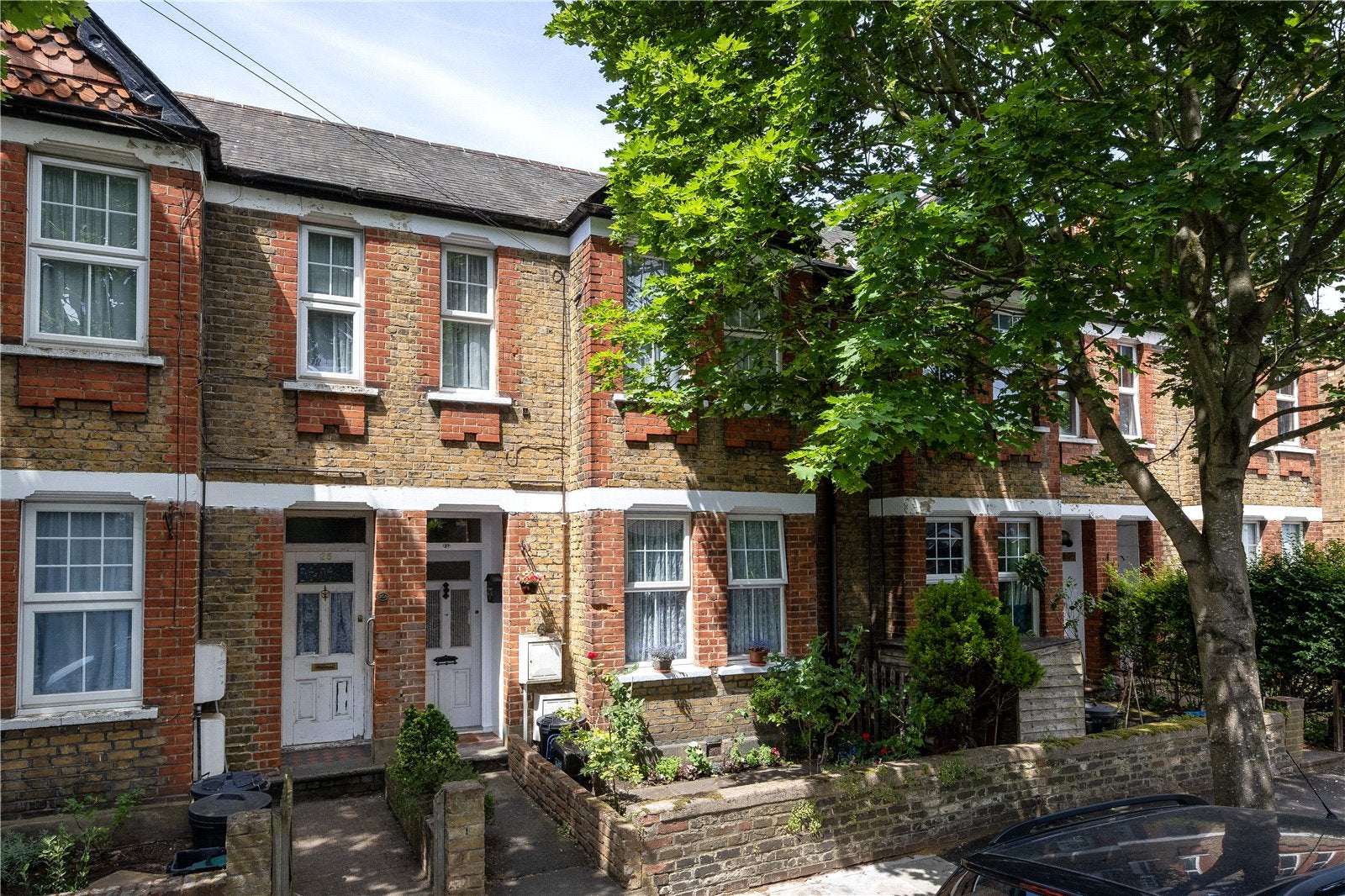 House Darell Road in Greater London
