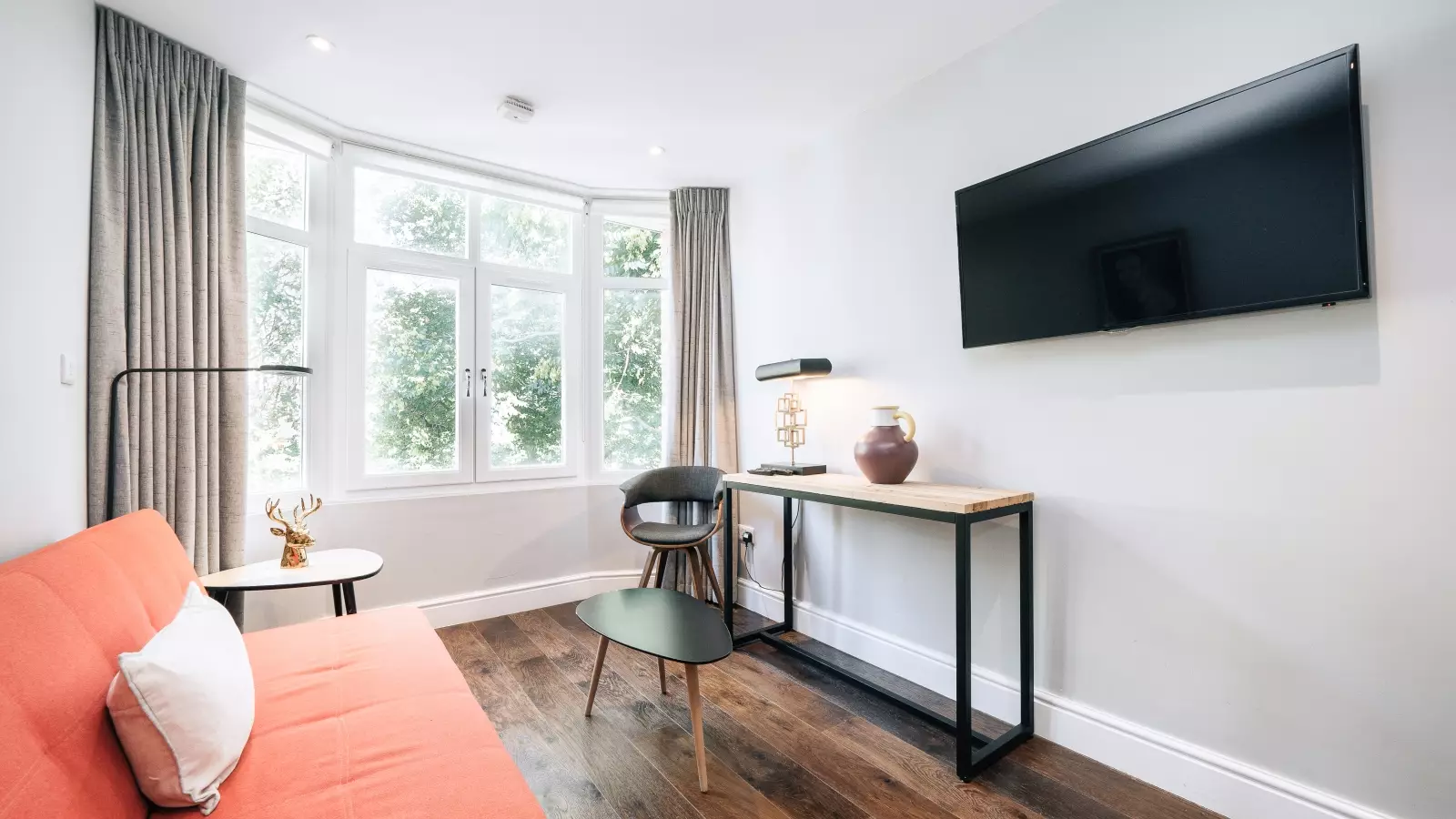 Flat Earl's Court Gardens in Greater London