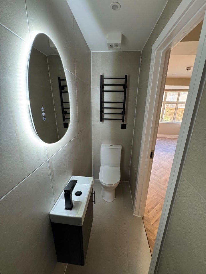 Flat Albert Road in Greater London