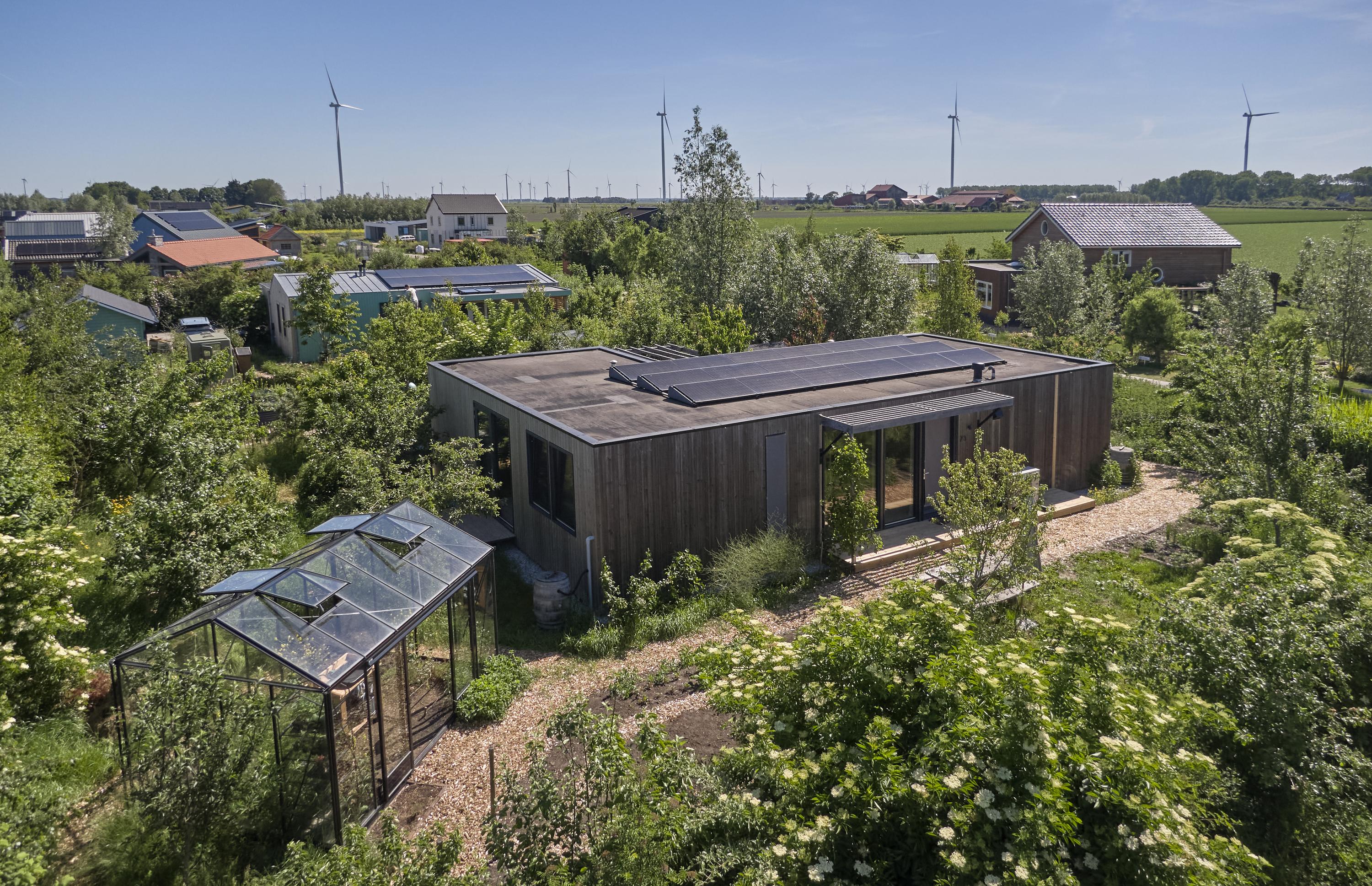 Huis Vogelakker 73 in Almere