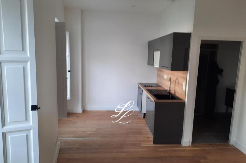 Appartement Place du Sanitat à Nantes