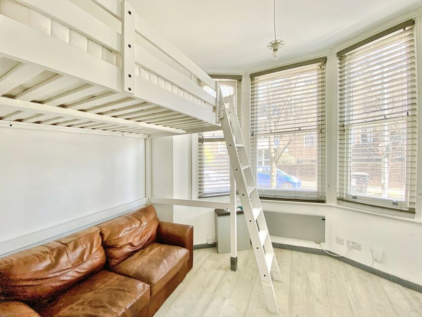 Flat Egremont Place in Brighton
